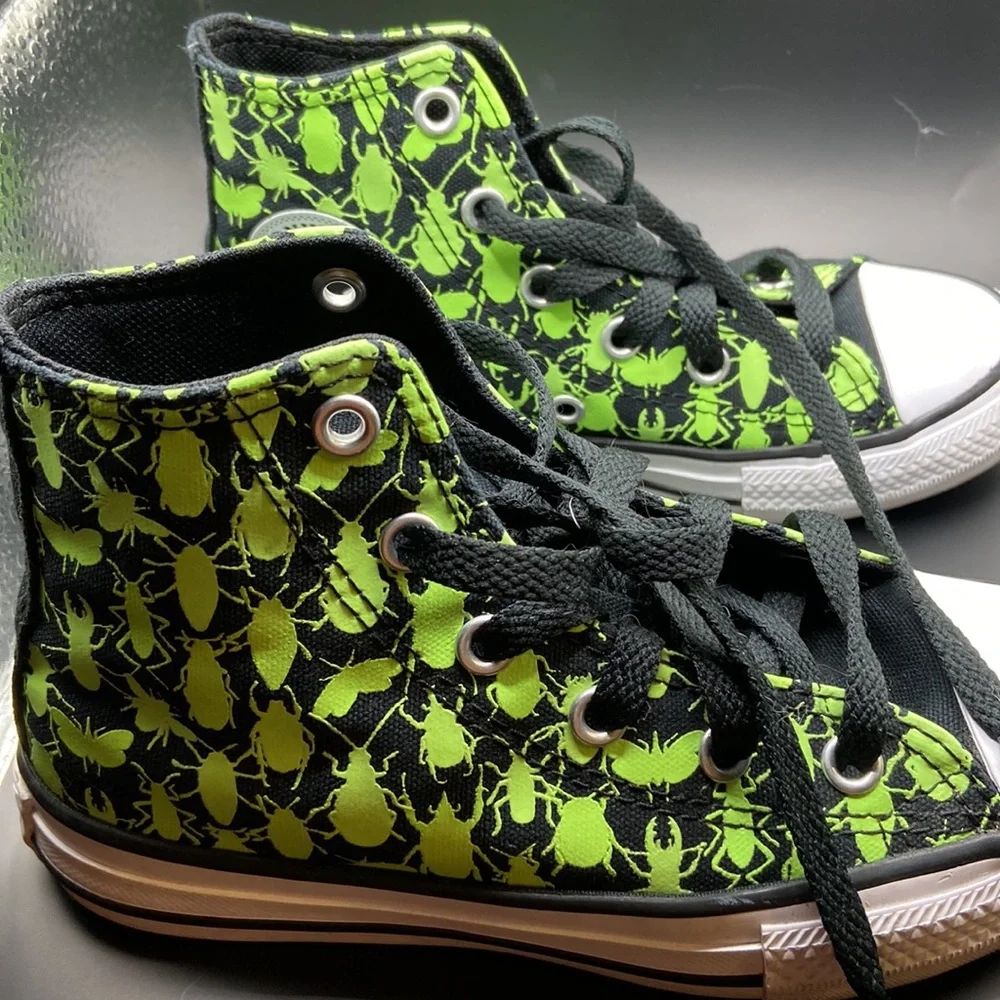 Converse “Chuck Taylor” All Star Glow Bugs Hi-Top